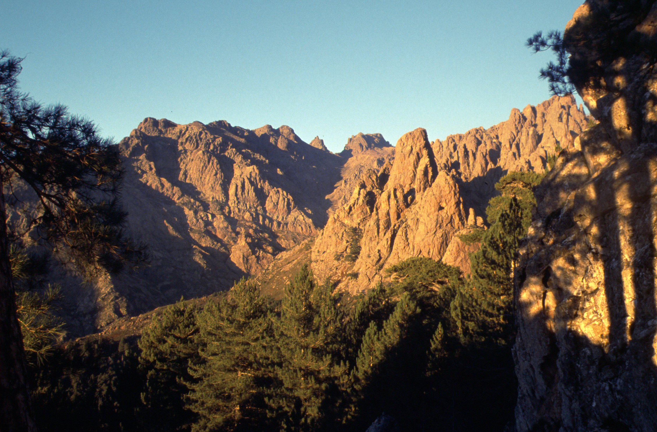 1 - Secteur de Puscaghja Punta di Calavalonda depuis le col de Cuccavera